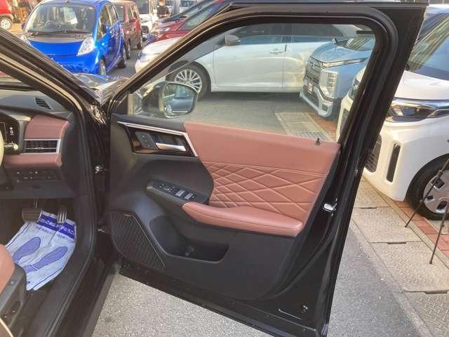 アウトランダーＰＨＥＶ Ｐエグゼクティブパッケージ　コーナーセンサー　全方位カメラ（32枚目）