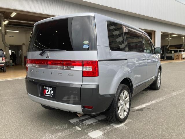 デリカＤ：５ Ｄ　パワーパッケージ　両面パワスライドドア　スマートキーＰスタート　寒冷地　シートヒータ　キーレスエントリー　ドラレコ付き　パワーウインドウ　盗難防止　ＡＷＤ　３列シート　ＡＢＳ　ウォークスルー　メモリーナビ　ＡＣ　ターボ（6枚目）