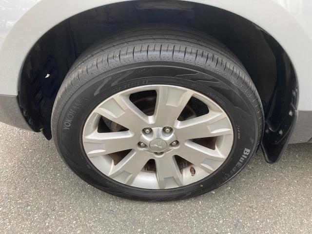 デリカＤ：５ Ｄ　パワーパッケージ　両面パワスライドドア　スマートキーＰスタート　寒冷地　シートヒータ　キーレスエントリー　ドラレコ付き　パワーウインドウ　盗難防止　ＡＷＤ　３列シート　ＡＢＳ　ウォークスルー　メモリーナビ　ＡＣ　ターボ（10枚目）