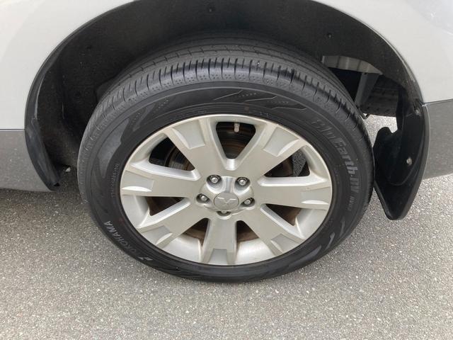 デリカＤ：５ Ｄ　パワーパッケージ　両面パワスライドドア　スマートキーＰスタート　寒冷地　シートヒータ　キーレスエントリー　ドラレコ付き　パワーウインドウ　盗難防止　ＡＷＤ　３列シート　ＡＢＳ　ウォークスルー　メモリーナビ　ＡＣ　ターボ（11枚目）