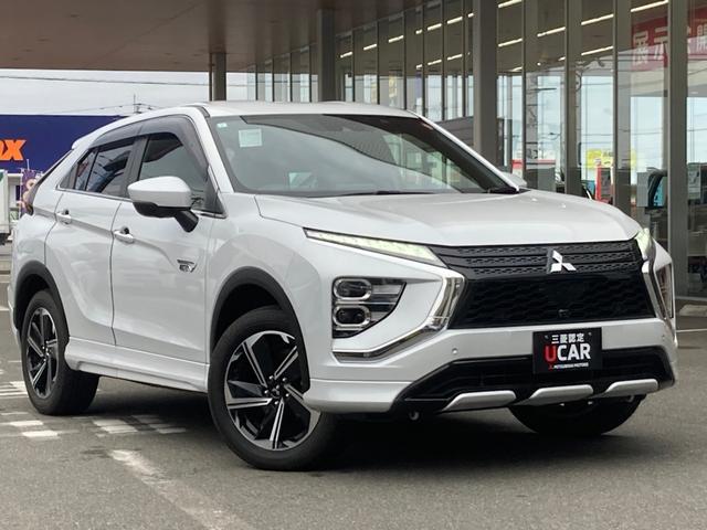 エクリプスクロスＰＨＥＶ Ｐ　スマ－トキ－　地デジＴＶ　衝突軽減ブレーキシステム　Ｒカメラ　ＬＥＤ　寒冷地　アイドリングストップ　ＥＴＣ　パワーシート　１００Ｖ　クリアランスソナー　盗難防止システム　フロントカメラ　Ｗエアバッグ（4枚目）