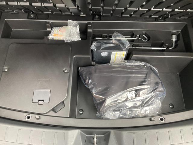 エクリプスクロスＰＨＥＶ Ｐ　スマ－トキ－　地デジＴＶ　衝突軽減ブレーキシステム　Ｒカメラ　ＬＥＤ　寒冷地　アイドリングストップ　ＥＴＣ　パワーシート　１００Ｖ　クリアランスソナー　盗難防止システム　フロントカメラ　Ｗエアバッグ（16枚目）