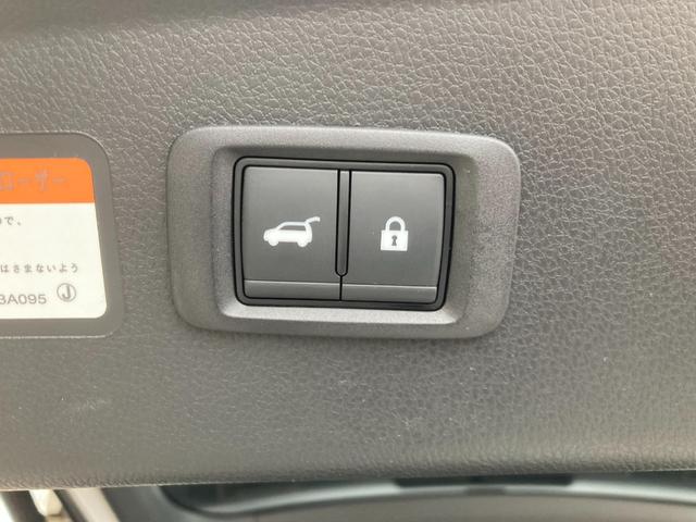 エクリプスクロスＰＨＥＶ Ｐ　スマ－トキ－　地デジＴＶ　衝突軽減ブレーキシステム　Ｒカメラ　ＬＥＤ　寒冷地　アイドリングストップ　ＥＴＣ　パワーシート　１００Ｖ　クリアランスソナー　盗難防止システム　フロントカメラ　Ｗエアバッグ（17枚目）