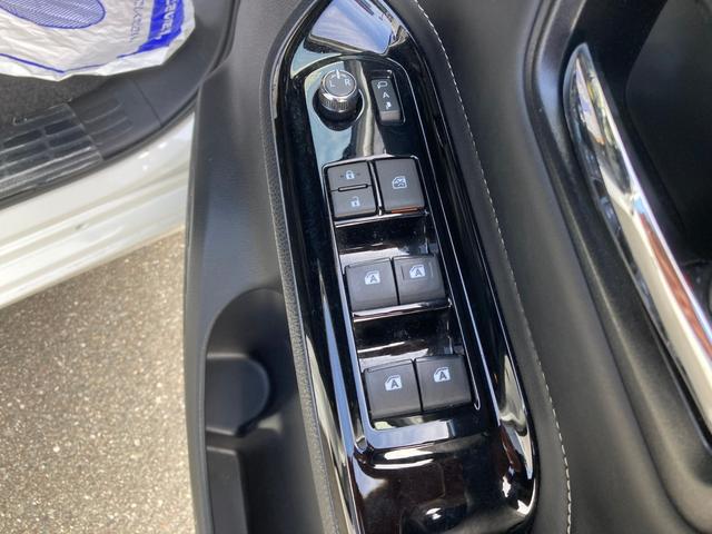 �p���[�E�B���h�E�̑��암�ł��B�������ȃs�A�m�u���b�N���ɂȂ��Ă��܂�