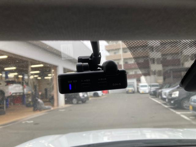 �ŋ߂͎ԗ��㕔���f�����f���@�\�t���Ȃǂ������܂��B���C�h�~���[��t���\���H�Ȃǂ��q�ˉ������܂��B