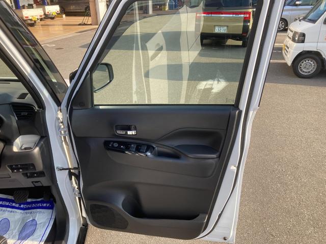 デリカミニ Ｔ　プレミアム　オートＬＥＤ　全方位Ｍ　Ｉ－ＳＴＯＰ　Ｐセンサー　ターボ付　車線逸脱警報　横滑り防止機能　前席シートヒーター　オートエアコン　ＬＥＤヘッドライト　セキュリティ　アルミホイール　スマートキー　エアバッグ（28枚目）