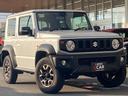 ジムニーシエラ ＪＣ　Ｉストップ　アルミホイル　車線逸脱警報装置　キーフリー　スマートキ－　オートＬＥＤ　パワーステアリング　Ｗエアバッグ　横滑り防止機能　フルオートエアコン　ＰＷ　シートヒータ　ＬＥＤヘットライト　ＡＢＳ（5枚目）