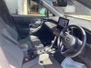 カローラクロス ハイブリッド　Ｚ　ＡＨＢ　全方位Ｍ　ＰＣＳ　Ｐシート　４ＷＤ車　シートＨ　前後ソナー　横滑り防止装置　キーフリー　ＡＢＳ　ＬＥＤライト　ＥＴＣ車載器　地デジＴＶ　ナビ＆ＴＶ　車線逸脱警報　盗難防止装置　アルミホイール（8枚目）