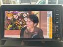 Ｇ　ハイビームアシスト　衝突軽減ブレーキ　前席シートヒーター　フルセグＴＶ　クリアランスソナー　ナビＴＶ　アイドリングストップ　ベンチシート　バックカメラ　オートエアコン　盗難警報装置　パワーステアリング（17枚目）