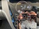 運転席回りの各種操作部となります。ご不明な装置などございましたらお気軽にお尋ねください。