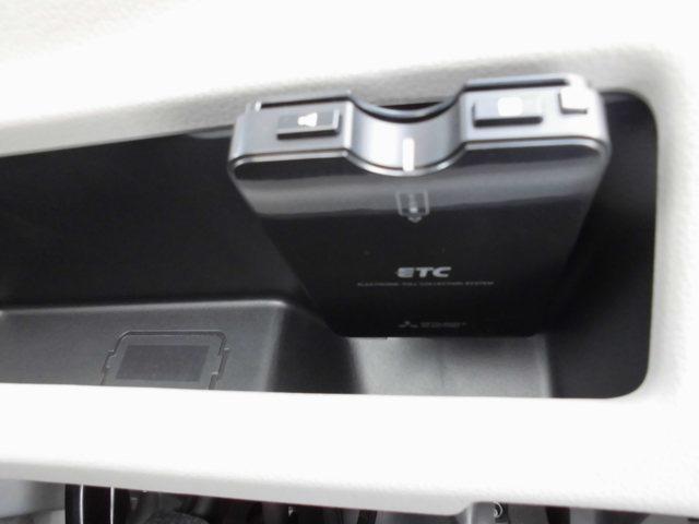 M 禁煙車 キーレス ETC アイドリングストップ ABS(12枚目)