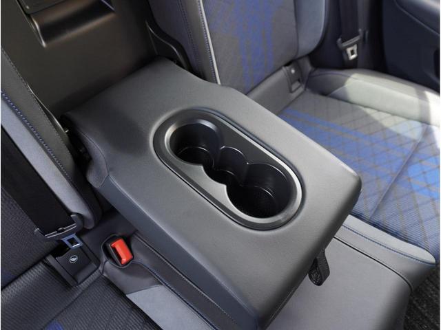 ゴルフＲ ＴＳＩ　４モーション　純正ナビ　バックカメラ　前後ドラレコ　障害物センサー　ＥＴＣ２．０　アダプティブクルーズコントロール　パドルシフト　電子パーキング　ＬＥＤヘッドライト　純正アルミホイール　衝突被害軽減ブレーキ　４ＷＤ（37枚目）
