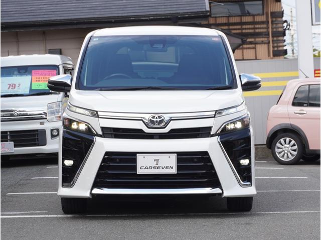 ヴォクシー ＺＳ　煌ＩＩ　スマートキー・プッシュスタート　バックガイドモニター　セキュリティアラーム　両側パワスラドア　Ｐセンサー　車線逸脱　ハイビームアシスト　ＥＴＣ車載器　地デジテレビ　ＶＳＣ　ＬＥＤライト　ＡＣ　パワステ（10枚目）