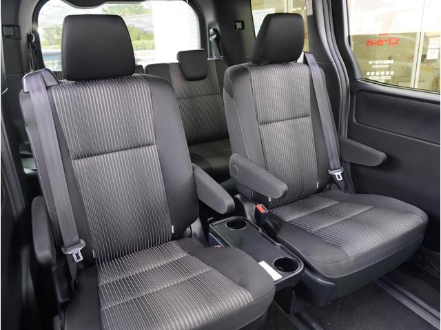 ヴォクシー ＺＳ　煌ＩＩ　スマートキー・プッシュスタート　バックガイドモニター　セキュリティアラーム　両側パワスラドア　Ｐセンサー　車線逸脱　ハイビームアシスト　ＥＴＣ車載器　地デジテレビ　ＶＳＣ　ＬＥＤライト　ＡＣ　パワステ（32枚目）