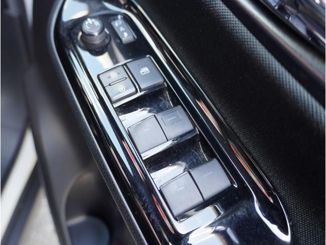ヴォクシー ＺＳ　煌ＩＩ　スマートキー・プッシュスタート　バックガイドモニター　セキュリティアラーム　両側パワスラドア　Ｐセンサー　車線逸脱　ハイビームアシスト　ＥＴＣ車載器　地デジテレビ　ＶＳＣ　ＬＥＤライト　ＡＣ　パワステ（52枚目）