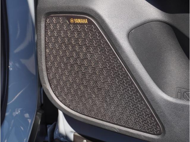 アウトランダーＰＨＥＶ Ｐエグゼクティブパッケージ　横滑り防止　１００Ｖ　黒革シート　ＥＴＣ車載器　フルセグＴＶ　シートヒーター　パワーシート　ＬＥＤヘッドライト　メモリーナビ　ＡＢＳ　Ｂカメ　アルミ　キーレス　スマートキー　エアバッグ　フロントカメラ（11枚目）