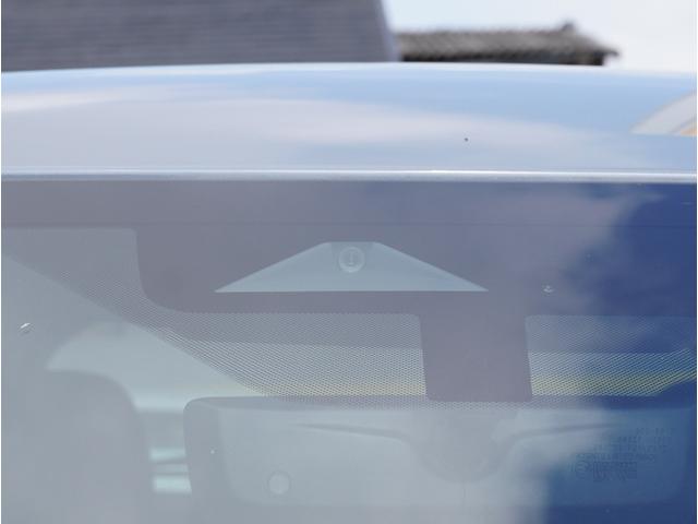 アウトランダーＰＨＥＶ Ｐエグゼクティブパッケージ　横滑り防止　１００Ｖ　黒革シート　ＥＴＣ車載器　フルセグＴＶ　シートヒーター　パワーシート　ＬＥＤヘッドライト　メモリーナビ　ＡＢＳ　Ｂカメ　アルミ　キーレス　スマートキー　エアバッグ　フロントカメラ（19枚目）
