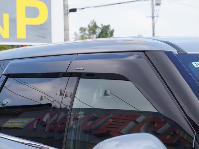 アウトランダーＰＨＥＶ Ｐエグゼクティブパッケージ　横滑り防止　１００Ｖ　黒革シート　ＥＴＣ車載器　フルセグＴＶ　シートヒーター　パワーシート　ＬＥＤヘッドライト　メモリーナビ　ＡＢＳ　Ｂカメ　アルミ　キーレス　スマートキー　エアバッグ　フロントカメラ（22枚目）