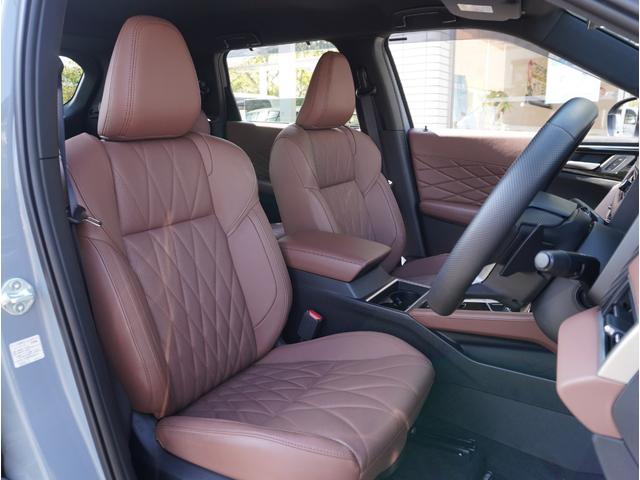 アウトランダーＰＨＥＶ Ｐエグゼクティブパッケージ　横滑り防止　１００Ｖ　黒革シート　ＥＴＣ車載器　フルセグＴＶ　シートヒーター　パワーシート　ＬＥＤヘッドライト　メモリーナビ　ＡＢＳ　Ｂカメ　アルミ　キーレス　スマートキー　エアバッグ　フロントカメラ（34枚目）