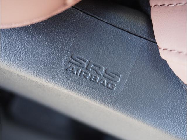 アウトランダーＰＨＥＶ Ｐエグゼクティブパッケージ　横滑り防止　１００Ｖ　黒革シート　ＥＴＣ車載器　フルセグＴＶ　シートヒーター　パワーシート　ＬＥＤヘッドライト　メモリーナビ　ＡＢＳ　Ｂカメ　アルミ　キーレス　スマートキー　エアバッグ　フロントカメラ（37枚目）