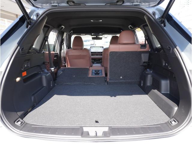 アウトランダーＰＨＥＶ Ｐエグゼクティブパッケージ　横滑り防止　１００Ｖ　黒革シート　ＥＴＣ車載器　フルセグＴＶ　シートヒーター　パワーシート　ＬＥＤヘッドライト　メモリーナビ　ＡＢＳ　Ｂカメ　アルミ　キーレス　スマートキー　エアバッグ　フロントカメラ（44枚目）
