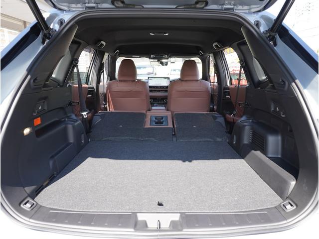 アウトランダーＰＨＥＶ Ｐエグゼクティブパッケージ　横滑り防止　１００Ｖ　黒革シート　ＥＴＣ車載器　フルセグＴＶ　シートヒーター　パワーシート　ＬＥＤヘッドライト　メモリーナビ　ＡＢＳ　Ｂカメ　アルミ　キーレス　スマートキー　エアバッグ　フロントカメラ（45枚目）