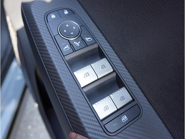 アウトランダーＰＨＥＶ Ｐエグゼクティブパッケージ　横滑り防止　１００Ｖ　黒革シート　ＥＴＣ車載器　フルセグＴＶ　シートヒーター　パワーシート　ＬＥＤヘッドライト　メモリーナビ　ＡＢＳ　Ｂカメ　アルミ　キーレス　スマートキー　エアバッグ　フロントカメラ（50枚目）