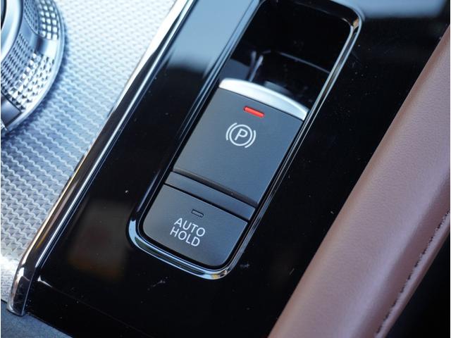 アウトランダーＰＨＥＶ Ｐエグゼクティブパッケージ　横滑り防止　１００Ｖ　黒革シート　ＥＴＣ車載器　フルセグＴＶ　シートヒーター　パワーシート　ＬＥＤヘッドライト　メモリーナビ　ＡＢＳ　Ｂカメ　アルミ　キーレス　スマートキー　エアバッグ　フロントカメラ（62枚目）