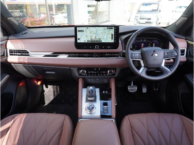 アウトランダーＰＨＥＶ Ｐエグゼクティブパッケージ　コーナーセンサー　全方位カメラ（4枚目）