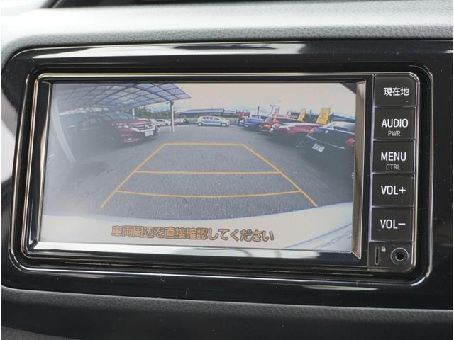 ヴィッツ Ｆ　セーフティーエディションＩＩＩ　イモビライザー　車線逸脱　衝突被害軽減ブレーキ　パワーウィンドウ　ナビＴＶ　ドライブレコーダー　エアバッグ　横滑り防止装置　パワステ　エアコン　クリアランスソナー　メモリナビ　インテリキー　ワンセグ（6枚目）