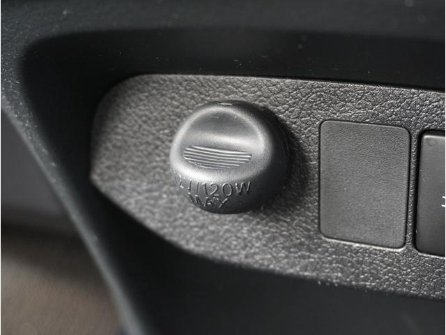 ヴィッツ Ｆ　セーフティーエディションＩＩＩ　イモビライザー　車線逸脱　衝突被害軽減ブレーキ　パワーウィンドウ　ナビＴＶ　ドライブレコーダー　エアバッグ　横滑り防止装置　パワステ　エアコン　クリアランスソナー　メモリナビ　インテリキー　ワンセグ（60枚目）