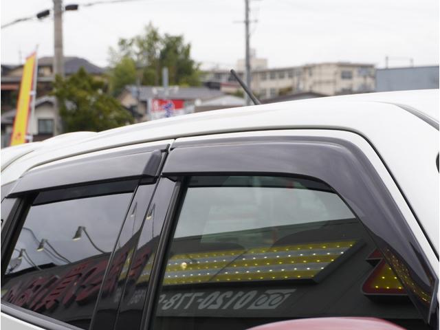 ジューク ニスモ 切替4WD サイドエアバック キーフリー 横滑り防止システム 寒冷地仕様 スマートキー オートエアコン アルミ ETC車載器 ターボ パワーウィンドウ ABS エアバッグ パワーステアリング TV(16枚目)