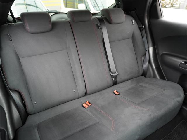 ジューク ニスモ 切替4WD サイドエアバック キーフリー 横滑り防止システム 寒冷地仕様 スマートキー オートエアコン アルミ ETC車載器 ターボ パワーウィンドウ ABS エアバッグ パワーステアリング TV(32枚目)