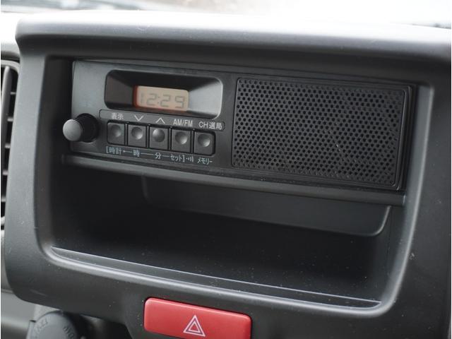ミニキャブバン Ｅ　両側手動スライドドア　パーキングセンサー　パワステ　マニュアルエアコン　ＥＳＣ　運転席エアバッグ　助手席エアバッグ　アイドリングストップ　ＡＢＳ（5枚目）
