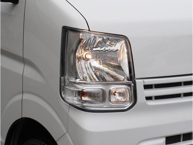 ミニキャブバン Ｅ　両側手動スライドドア　パーキングセンサー　パワステ　マニュアルエアコン　ＥＳＣ　運転席エアバッグ　助手席エアバッグ　アイドリングストップ　ＡＢＳ（9枚目）