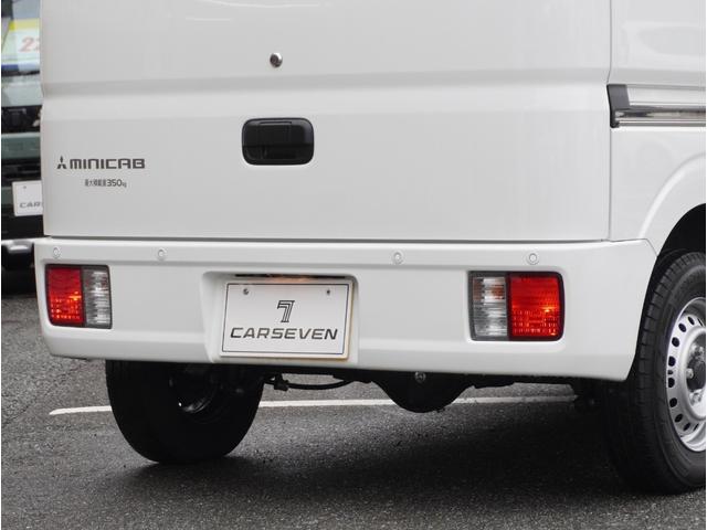 ミニキャブバン Ｅ　両側手動スライドドア　パーキングセンサー　パワステ　マニュアルエアコン　ＥＳＣ　運転席エアバッグ　助手席エアバッグ　アイドリングストップ　ＡＢＳ（16枚目）