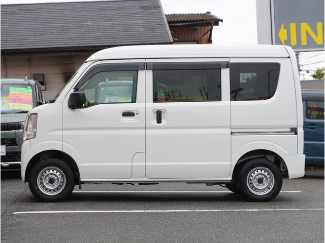 ミニキャブバン Ｅ　両側手動スライドドア　パーキングセンサー　パワステ　マニュアルエアコン　ＥＳＣ　運転席エアバッグ　助手席エアバッグ　アイドリングストップ　ＡＢＳ（21枚目）