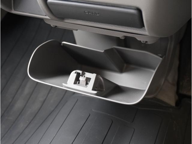 ミニキャブバン Ｅ　両側手動スライドドア　パーキングセンサー　パワステ　マニュアルエアコン　ＥＳＣ　運転席エアバッグ　助手席エアバッグ　アイドリングストップ　ＡＢＳ（50枚目）