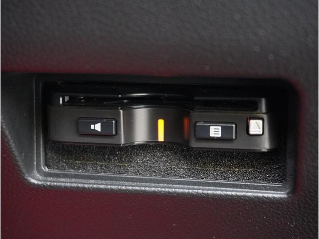 スイフトスポーツ ベースグレード　全方位カメラ付き　ＤＶＤ視聴可　横滑り防止システム　シ－トヒ－タ－　ＳＲＳ　ＡＢＳ付　ナビＴＶ　Ｗエアバック　ＬＥＤヘットランプ　全席ＰＷ　フルオートエアコン　パワーステアリング　ＡＷ　サイドＳＲＳ（8枚目）