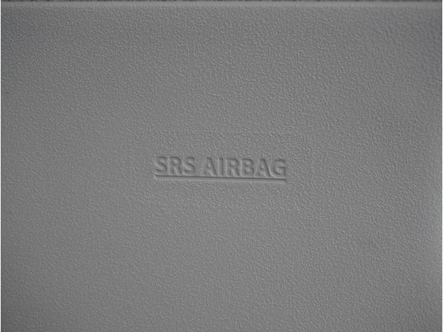 スイフトスポーツ ベースグレード　全方位カメラ付き　ＤＶＤ視聴可　横滑り防止システム　シ－トヒ－タ－　ＳＲＳ　ＡＢＳ付　ナビＴＶ　Ｗエアバック　ＬＥＤヘットランプ　全席ＰＷ　フルオートエアコン　パワーステアリング　ＡＷ　サイドＳＲＳ（67枚目）