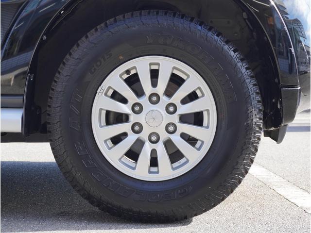 パジェロ ショート　ＶＲ－Ｉ　パワーステアリング　キーレスキー　パワーウィンドウ　フルセグＴＶ　バックモニター　エアコン　Ｗエアバッグ　ＡＢＳ　ＴＶ　アルミホイール　寒冷地仕様　エアバック　切替４ＷＤ　横滑防止（17枚目）