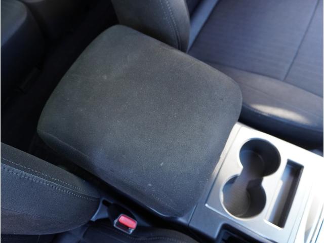 パジェロ ショート　ＶＲ－Ｉ　パワーステアリング　キーレスキー　パワーウィンドウ　フルセグＴＶ　バックモニター　エアコン　Ｗエアバッグ　ＡＢＳ　ＴＶ　アルミホイール　寒冷地仕様　エアバック　切替４ＷＤ　横滑防止（27枚目）