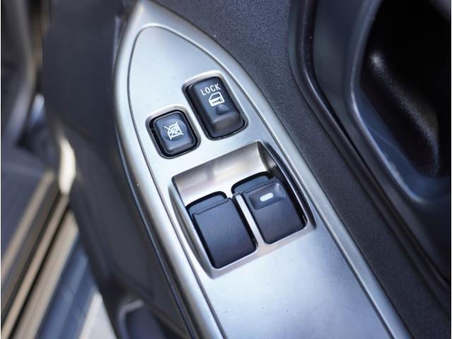 パジェロ ショート　ＶＲ－Ｉ　パワーステアリング　キーレスキー　パワーウィンドウ　フルセグＴＶ　バックモニター　エアコン　Ｗエアバッグ　ＡＢＳ　ＴＶ　アルミホイール　寒冷地仕様　エアバック　切替４ＷＤ　横滑防止（44枚目）