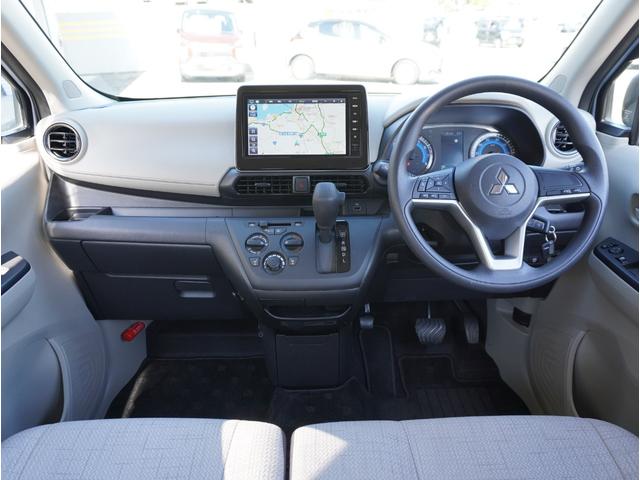 ｅＫワゴン Ｍ　ＡＵＸ接続　スマートキー　オートハイビーム　踏み間違い防止アシスト　車線逸脱警報　イモビライザー　ナビＴＶ　ＥＴＣ　パワーウィンドウ　フルセグ　Ｐセンサー　マニュアルエアコン　バックカメラ　ＡＳＣ（4枚目）