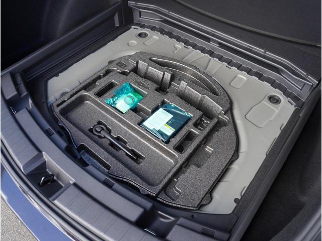 カローラツーリング ダブルバイビー オートマチックハイビーム 衝突被害軽減ブレーキ オートエアコン リアカメラ LEDヘッドライト スマートキー フルセグテレビ ESC イモビ アルミホイール ETC キーレス ドライブレコーダー(46枚目)