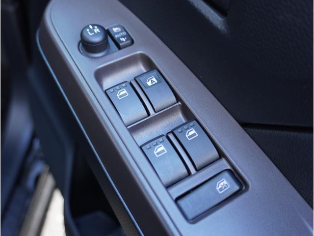 ルーミー G-T LDA オートマチックハイビーム フルフラット Bカメラ LEDライト TV 両側自動ドア オートエアコン イモビライザー スマートキー 横滑り防止 A-STOP 地デジTV ETC付き エアB PS(47枚目)