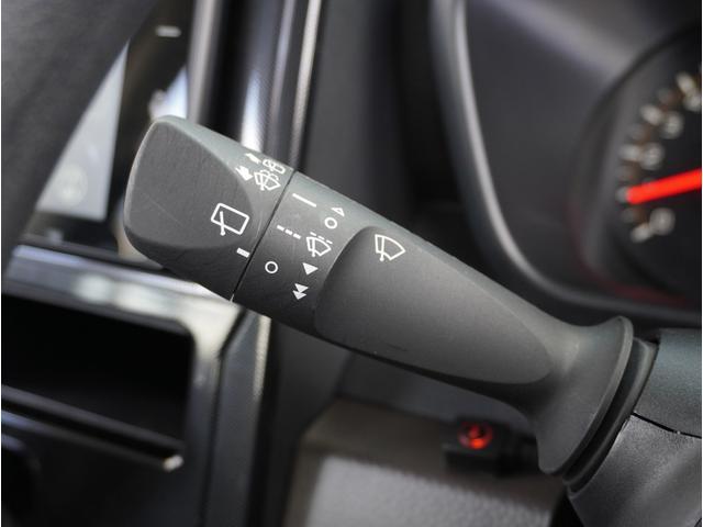 ルーミー G-T LDA オートマチックハイビーム フルフラット Bカメラ LEDライト TV 両側自動ドア オートエアコン イモビライザー スマートキー 横滑り防止 A-STOP 地デジTV ETC付き エアB PS(55枚目)