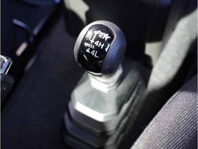 ジムニーシエラ ＪＣ　アイドリングＳ　スマートエントリー　メディアプレイヤー接続　車線逸脱警報装置　オートＬＥＤ　ＥＴＣ付　ＴＶナビ　地デジフルセグ　横滑り防止機能　ＤＡＣ　ＤＶＤ再生可　ダブルエアバッグ　ＰＷ　ＡＡＣ（49枚目）