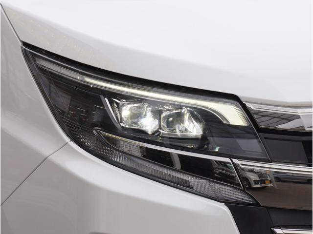 ノア Ｓｉ　ダブルバイビー　車線逸脱　クルーズＣ　ブレーキサポート　エアコン　ウォークスルー　ＡＵＸ　ＬＥＤライト　ナビ＆ＴＶ　横滑防止装置　アルミホイール　パワーウインドウ　フルセグ　盗難防止　ＡＨＢ　ＤＶＤ再生可　ＥＴＣ（14枚目）