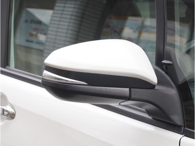 ノア Ｓｉ　ダブルバイビー　車線逸脱　クルーズＣ　ブレーキサポート　エアコン　ウォークスルー　ＡＵＸ　ＬＥＤライト　ナビ＆ＴＶ　横滑防止装置　アルミホイール　パワーウインドウ　フルセグ　盗難防止　ＡＨＢ　ＤＶＤ再生可　ＥＴＣ（17枚目）